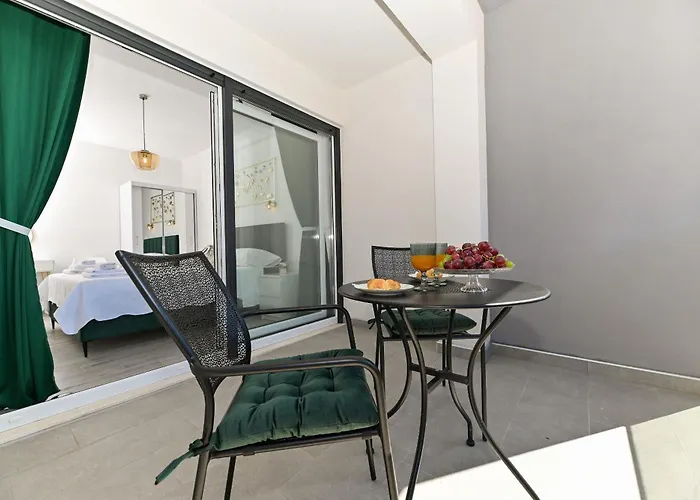 Diva شقة تروغير